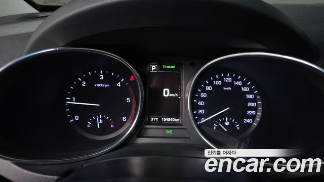 Hyundai Santafe 2018 — photo 11