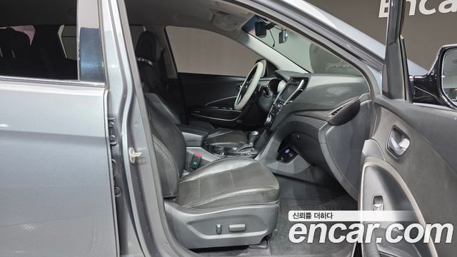 Hyundai Santafe 2018 — photo 13