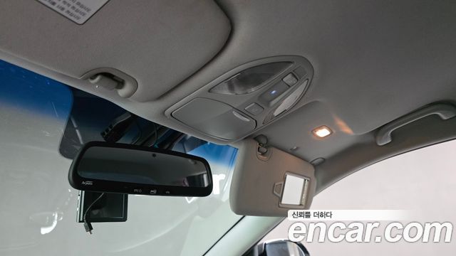 Hyundai Santafe 2018 — photo 28
