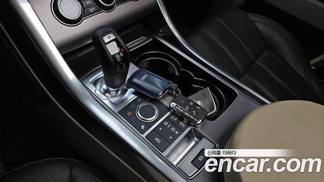Land Rover Range Rover Sport 2016 — photo 12