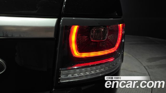 Land Rover Range Rover Sport 2016 — photo 9
