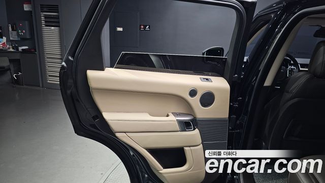 Land Rover Range Rover Sport 2016 — photo 15