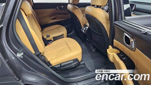 Kia Sorento 2023 — photo 17
