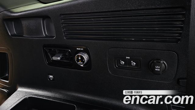 Kia Sorento 2023 — photo 25