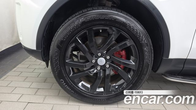 Land Rover Discovery 2018 — photo 5