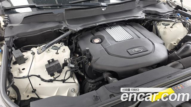 Land Rover Discovery 2018 — photo 6
