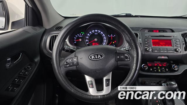 Kia Sportage 2012 — photo 13