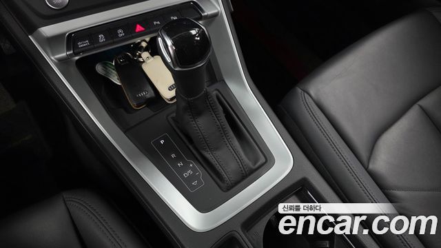 Audi Q3 2020 — photo 12
