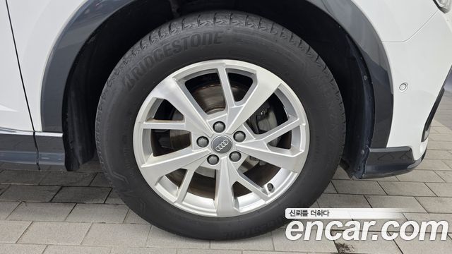 Audi Q3 2020 — photo 7