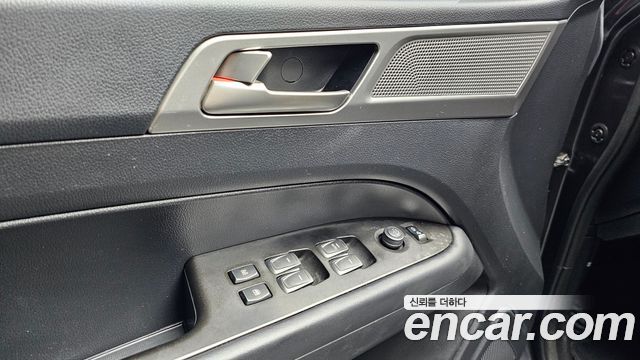 KG Mobility Rexton 2019 — photo 28