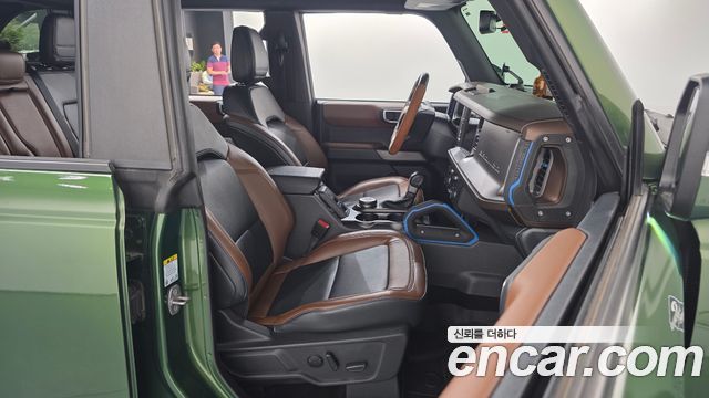 Ford Bronco 2023 — photo 11
