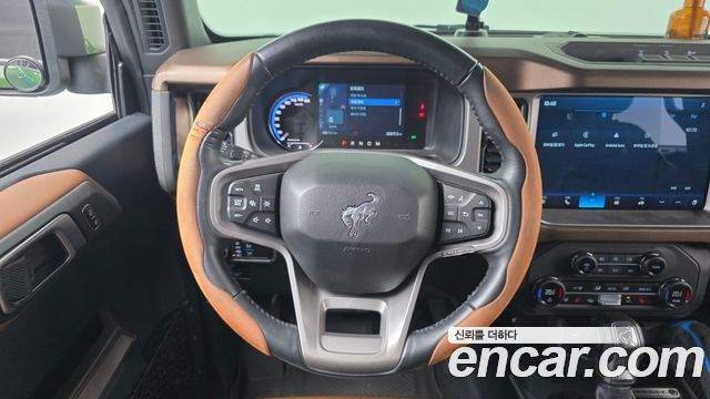 Ford Bronco 2023 — photo 13