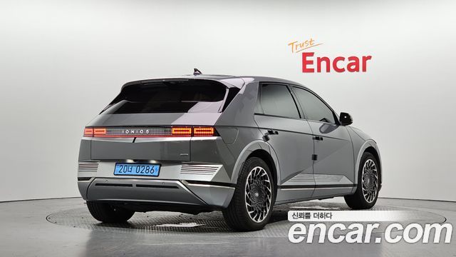 Hyundai Ioniq5 2022 — photo 2