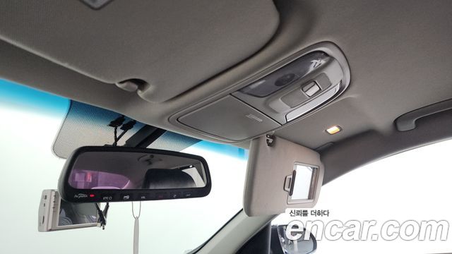 Kia K5 2016 — photo 25