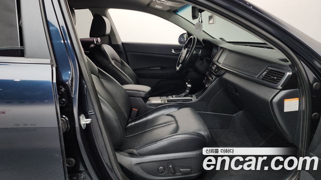Kia K5 2016 — photo 16