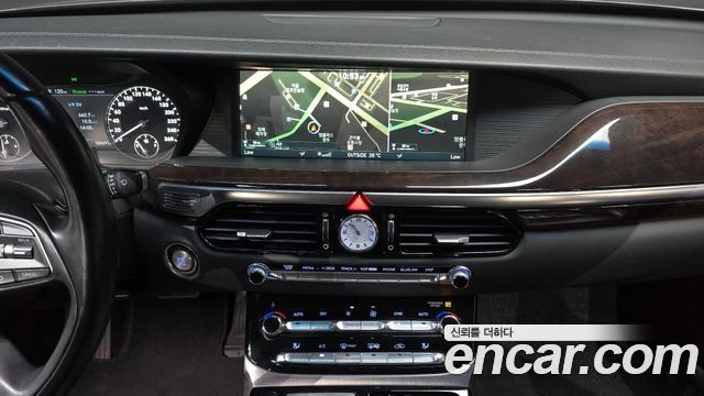 Genesis EQ900 2016 — photo 13