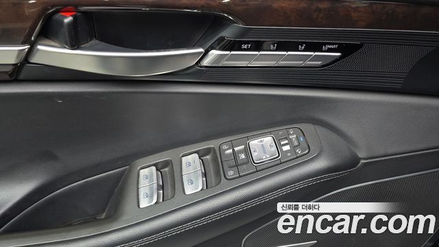 Genesis EQ900 2016 — photo 18