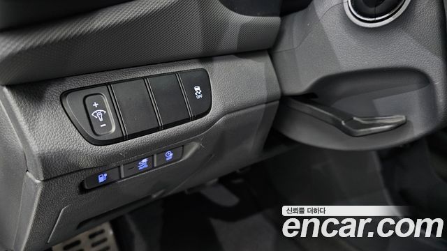 Hyundai Ioniq 2017 — photo 19