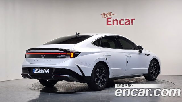 Hyundai Sonata 2025 — photo 2