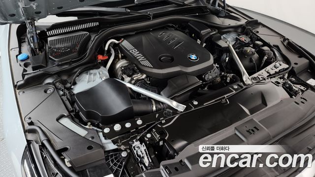 BMW 5-Series 2025 — photo 6