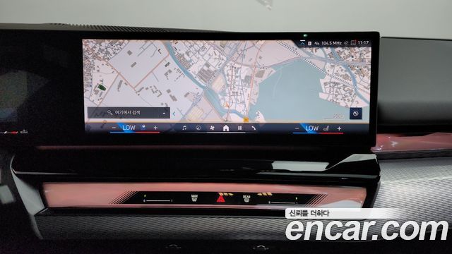 BMW 5-Series 2025 — photo 19