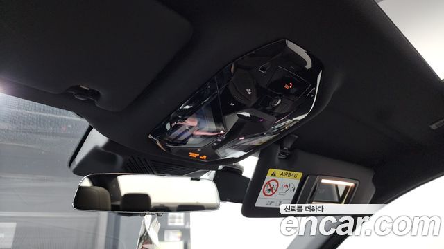 BMW 5-Series 2025 — photo 26