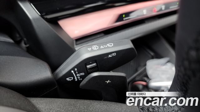 BMW 5-Series 2025 — photo 28