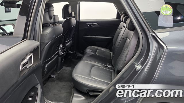Kia Sportage 2022 — photo 16