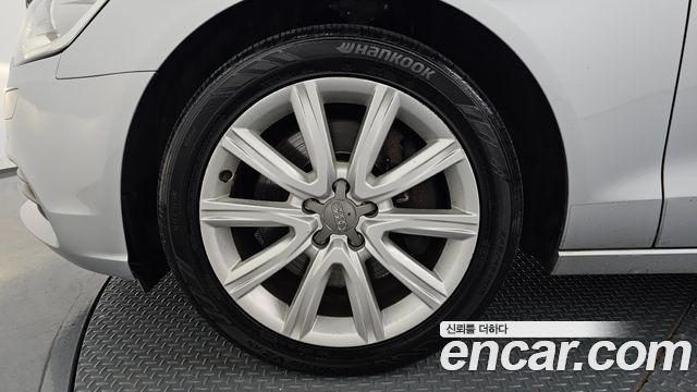 Audi A6 2012 — photo 5
