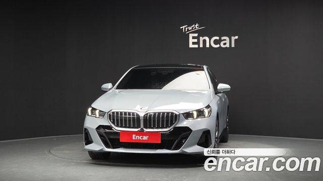 BMW 5-Series 2025 — photo 3