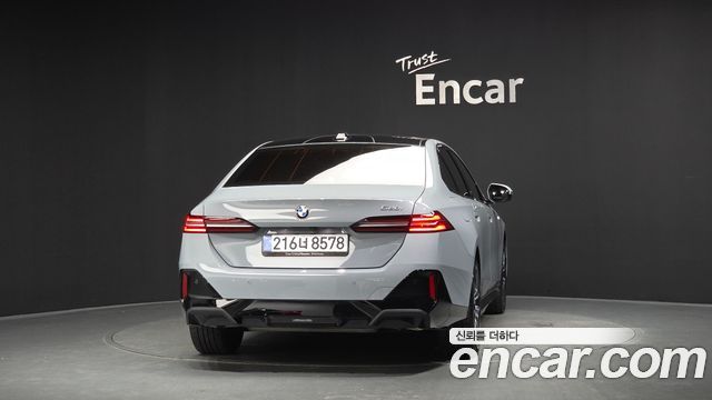 BMW 5-Series 2025 — photo 4