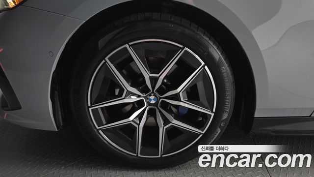 BMW 5-Series 2025 — photo 5