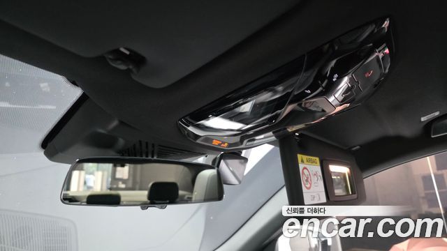 BMW 5-Series 2025 — photo 27