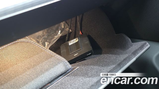 BMW 5-Series 2025 — photo 28