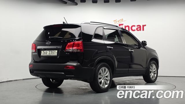 Kia Sorento 2011 — photo 2