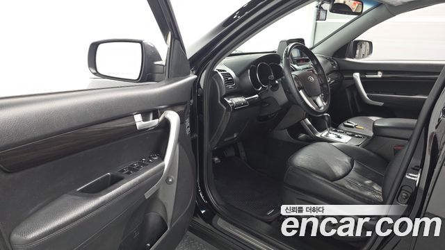 Kia Sorento 2011 — photo 10