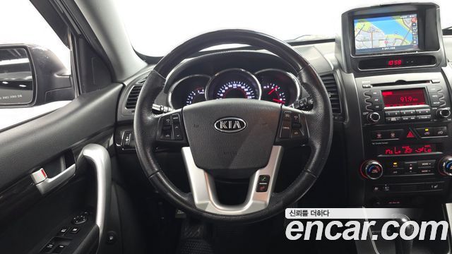 Kia Sorento 2011 — photo 12