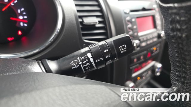 Kia Sorento 2011 — photo 17