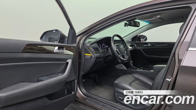 Hyundai Sonata 2016 — photo 10