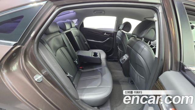 Hyundai Sonata 2016 — photo 18