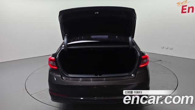 Hyundai Sonata 2016 — photo 19