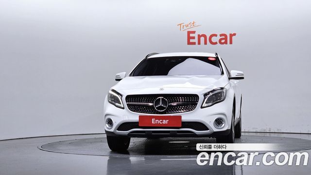 Mercedes-Benz GLA-Class 2019 — photo 3
