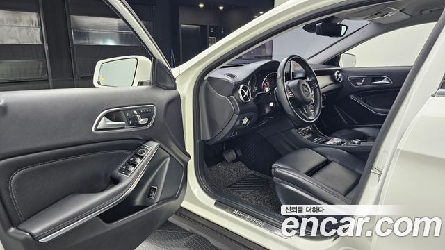 Mercedes-Benz GLA-Class 2019 — photo 13