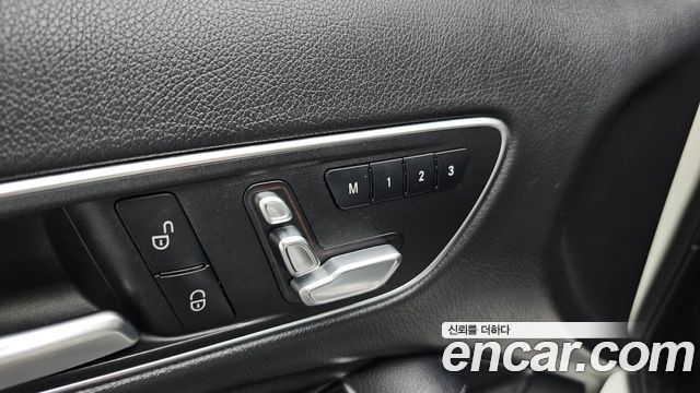 Mercedes-Benz GLA-Class 2019 — photo 23