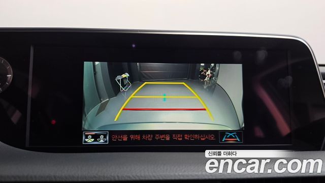 Lexus ES 2019 — photo 15