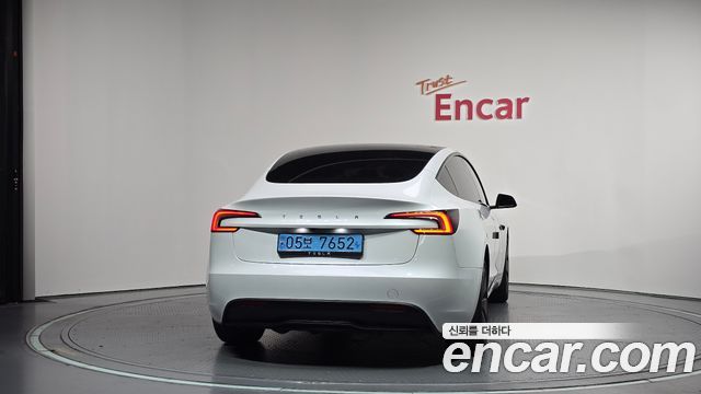 Tesla Model 3 2024 — photo 4