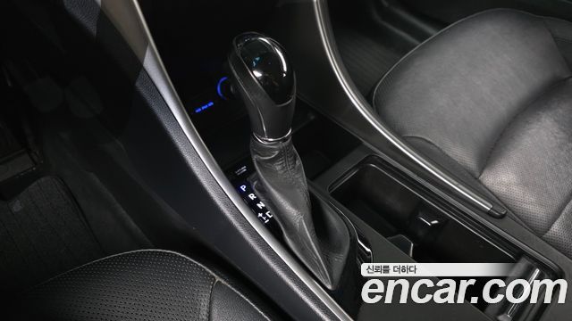 Hyundai Sonata 2012 — photo 9