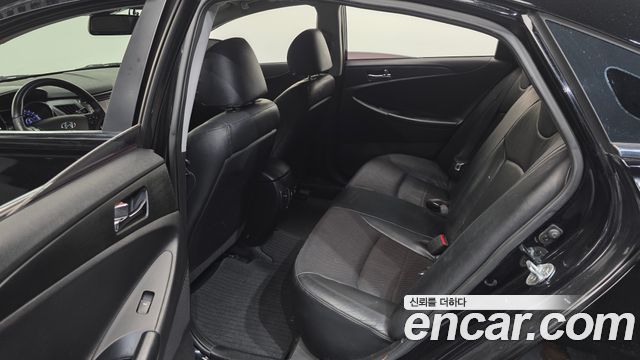 Hyundai Sonata 2012 — photo 12