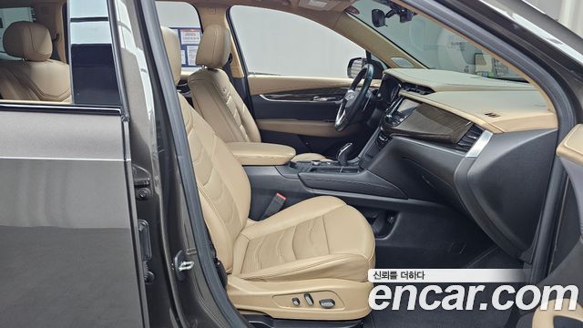 Cadillac XT6 2020 — photo 17