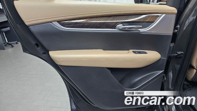 Cadillac XT6 2020 — photo 15